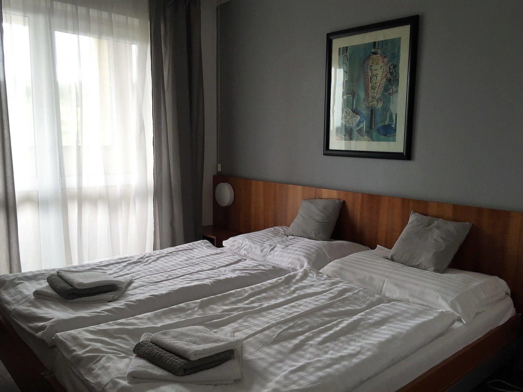 Hotel Maxim Svaty Jur Exterior photo