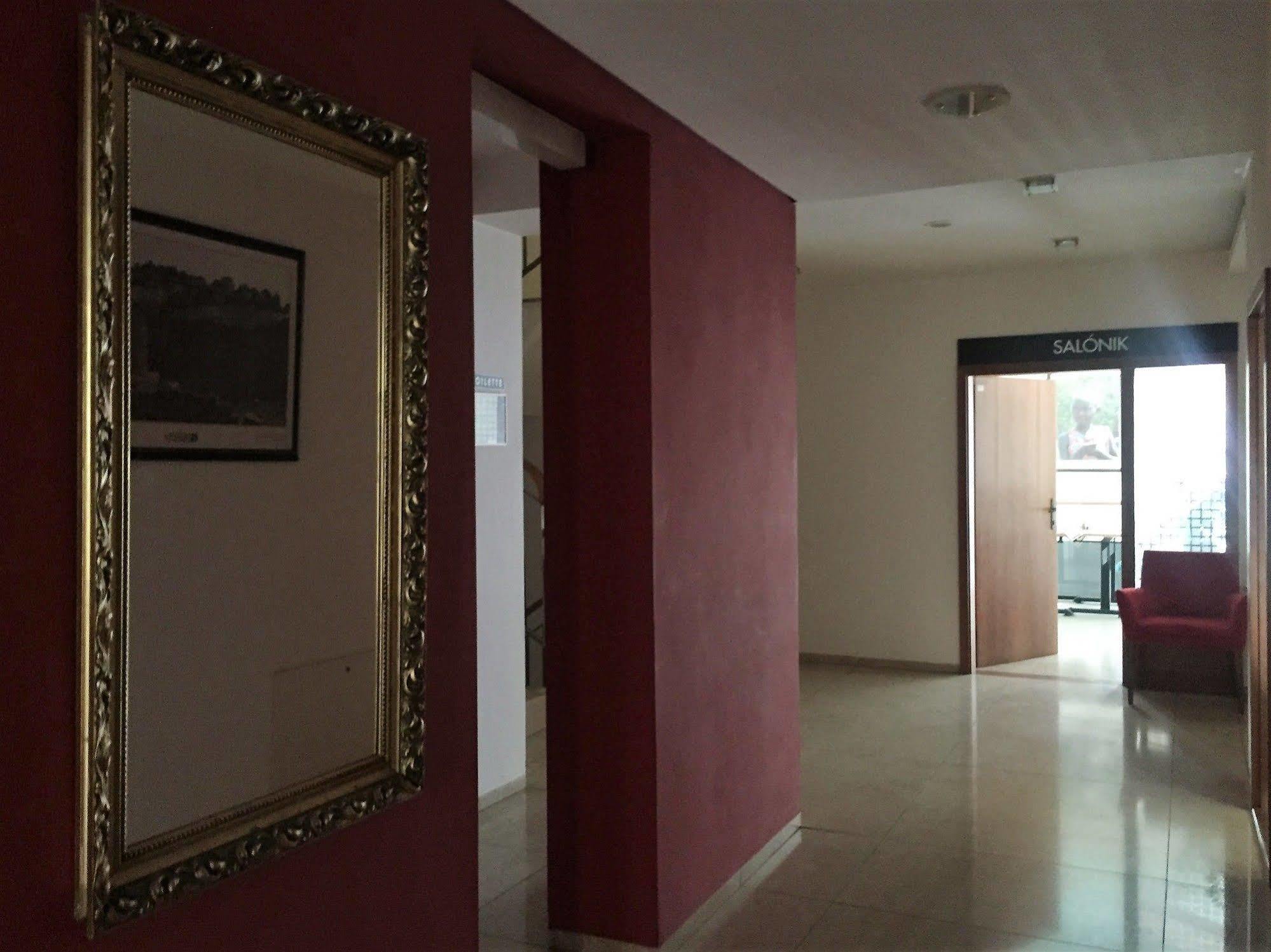 Hotel Maxim Svaty Jur Exterior photo
